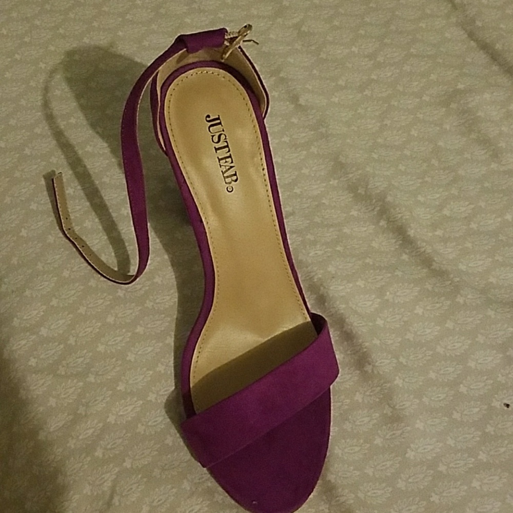 Magenta heels